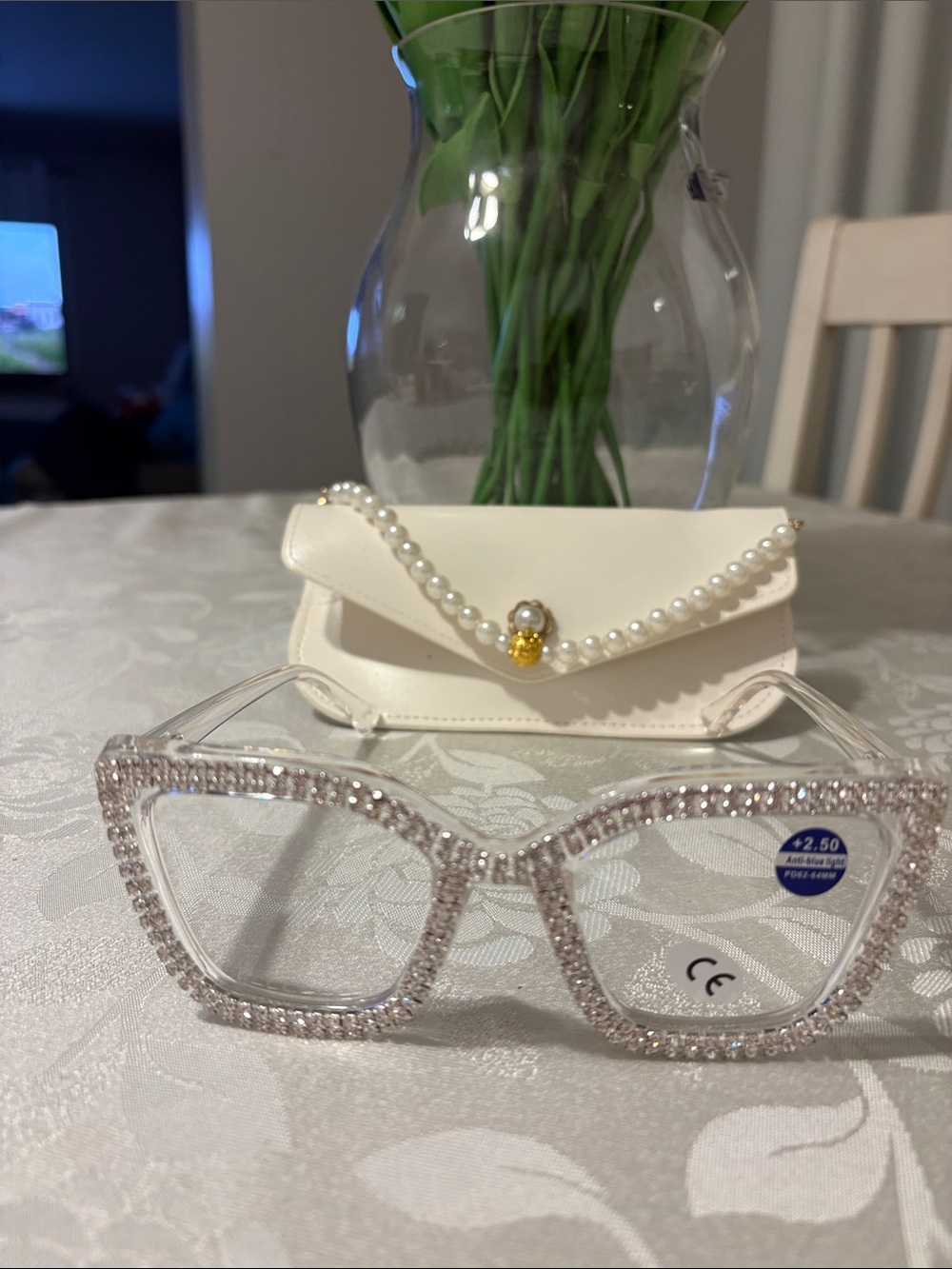Diamond studded Glasses +2.50 Case& Neck Hanger “anti-blue light” New